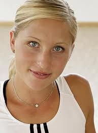 darauf schwört Kanurennsportlerin und Olympiasigerin <b>Carolin Leonhardt</b> - caro